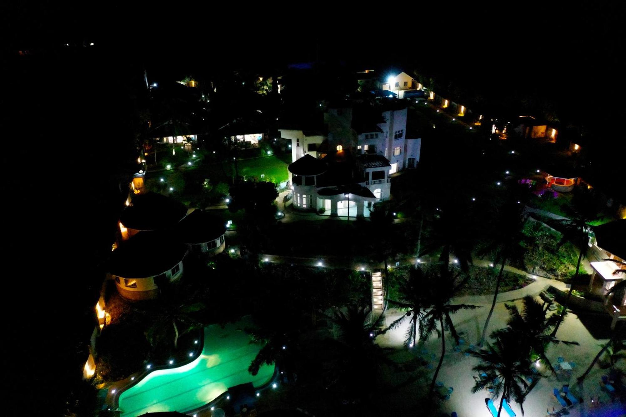 Vipingo Beach Resort Tezo Экстерьер фото
