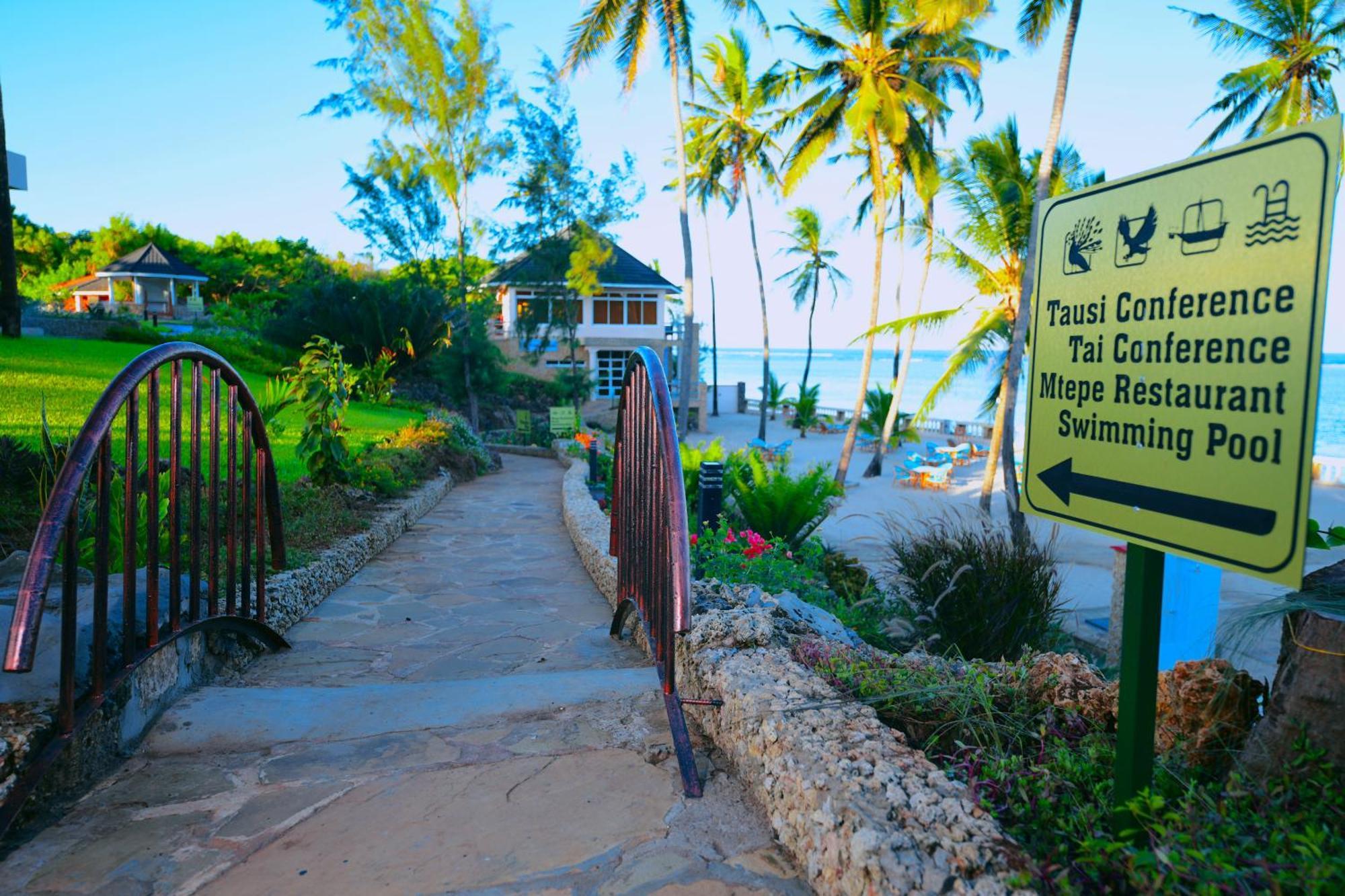 Vipingo Beach Resort Tezo Экстерьер фото